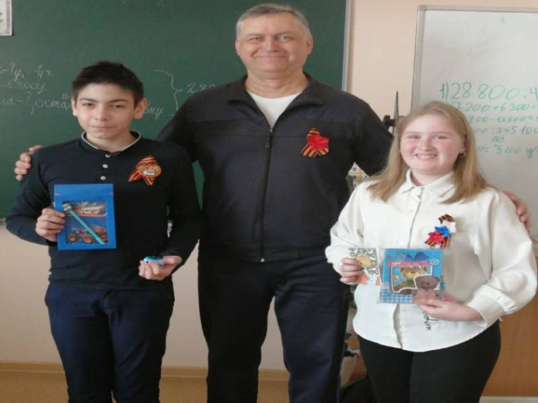 Турнир по шашкам и шахматам.
